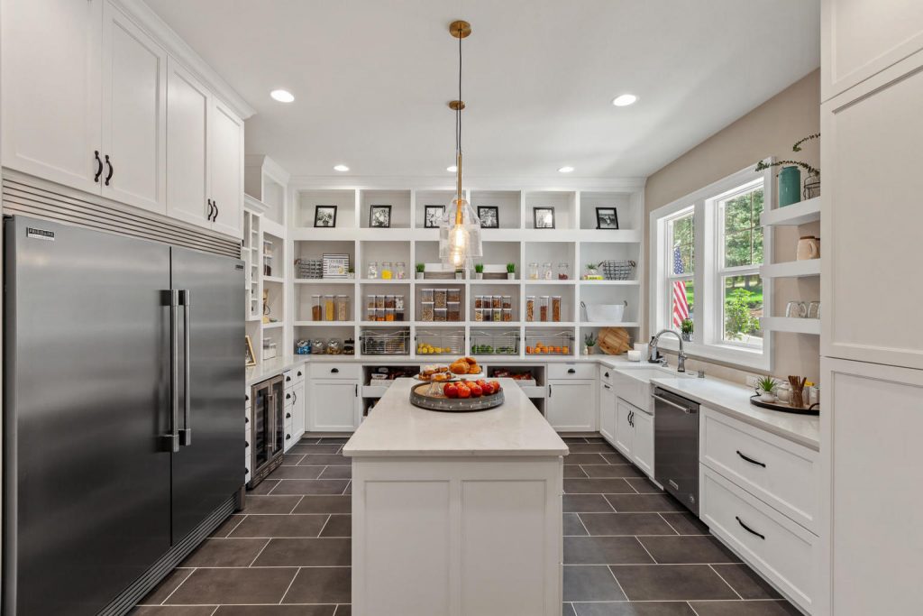 Interior Design by Martita Jara Ferrer   |   Builder <a href="https://mycamdenhome.com/">Camden Homes</a>